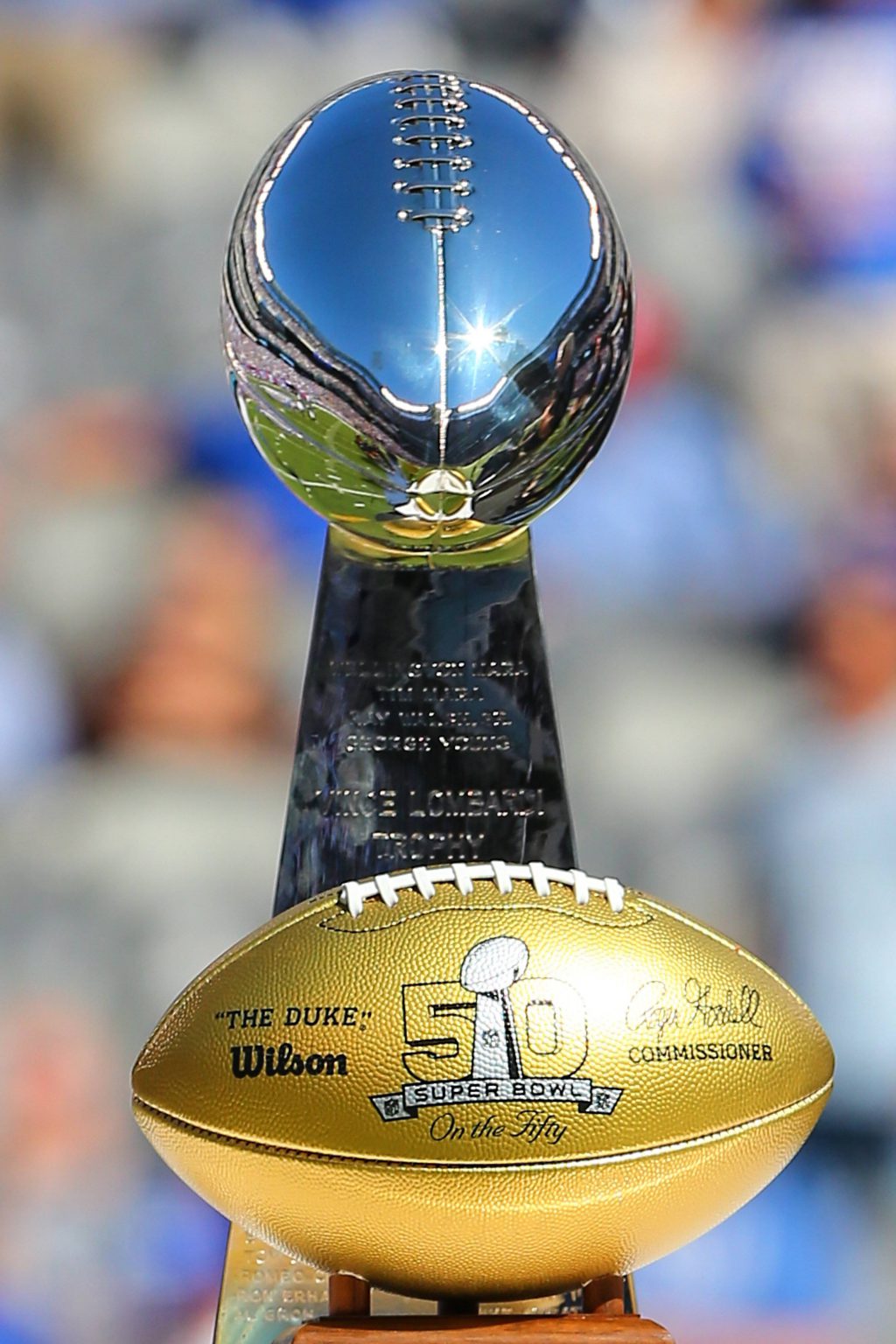 Vince Lombardi Trophy zum Super Bowl 50