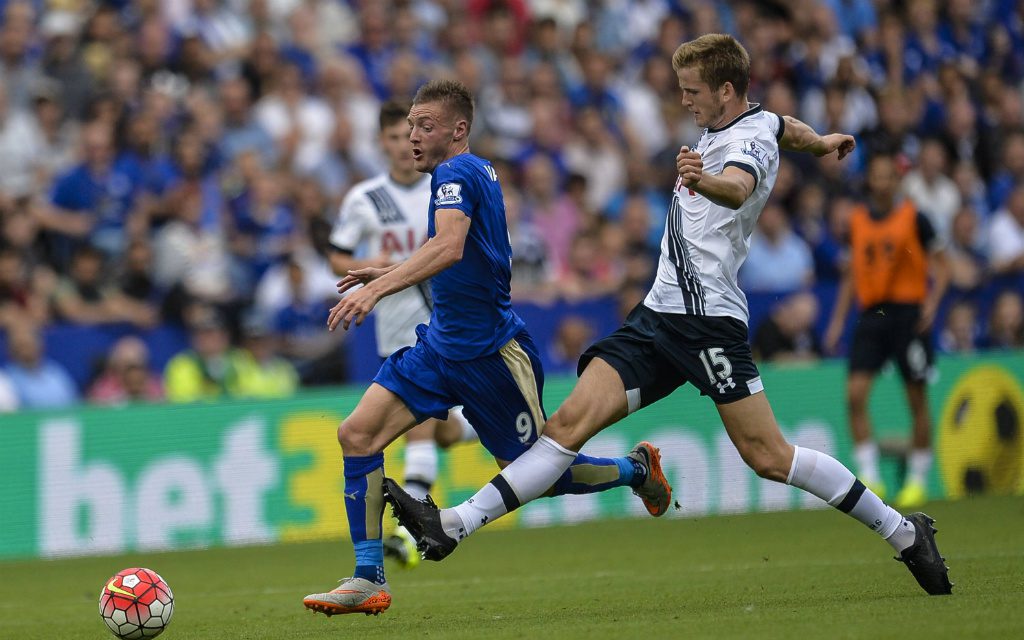 Zweikampf zwischen Tottenhams Eric Dier (r.) und Jamie Vardy (Leicester)