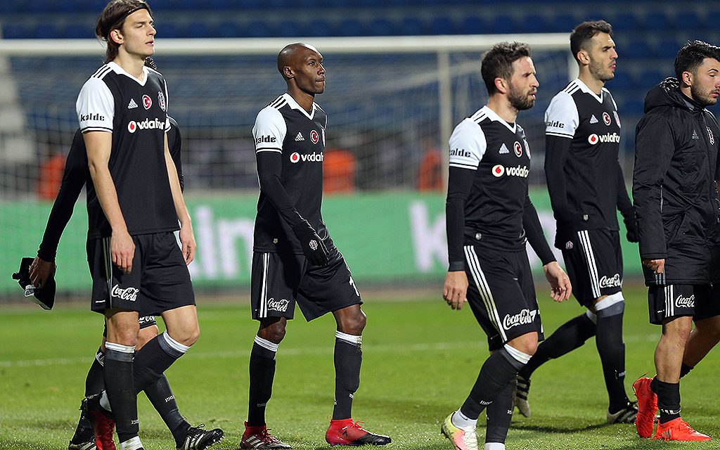 Süper Lig-Spiel zwischen Kasimpasa und Besiktas im Recep Tayyip Erdogan Stadium in Istanbul am 16. Dezember 2016. Endstand: Kasimpasa 2 - Besitas 1