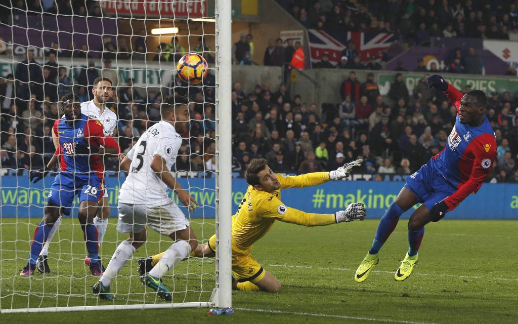 Bentekes 4:3-Treffer reichte nicht für Palace, LLorente konterte zweimal zum 5:4 für Swansea.