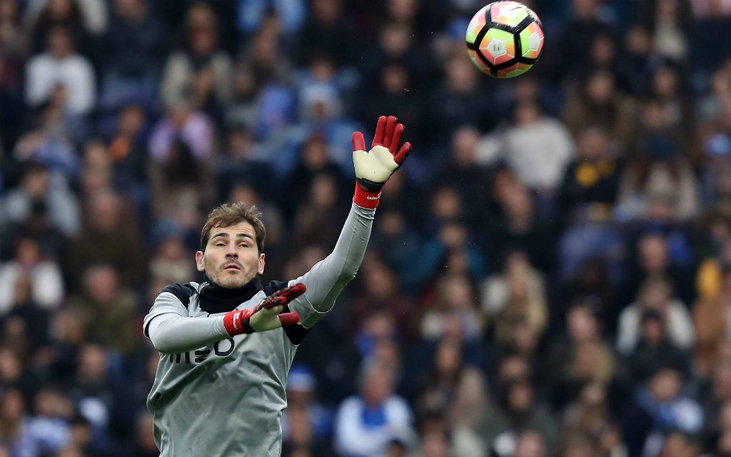 Imago: Auf Iker Casillas' Reflexe baut Porto auch im Heimspiel gegen Juve.