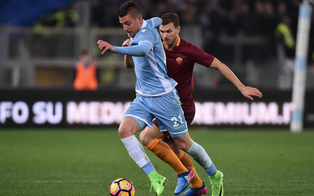 imago/Insidefoto: Im Hinspiel hatten Milinkovic-Savic (l.) und Lazio meist die Nase vor Edin Dzeko (r.) und AS Rom. Und wie sieht es am Dienstag aus?