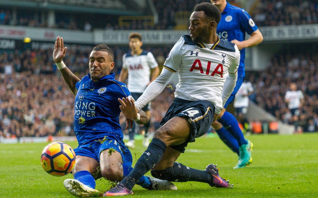 Georges-Kevin Nkoudou im Zweikampf mit Georges-Kevin Nkoudou im Ligaspiel Tottenham Hotspur - Leicester City in der Saison 2016/17.