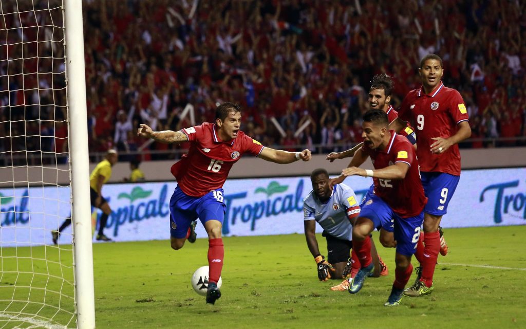 Cristian Gamboa bejubelt sein Tor für Costa Rica in der WM-Quali gegen Haiti.