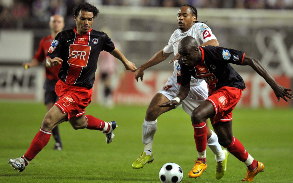 Imago/Panoramic: Im bisher einzigen Duell im Mai 2008 hielt Amiens (weiße Trikots) lange gegen PSG gut mit. Und nun?