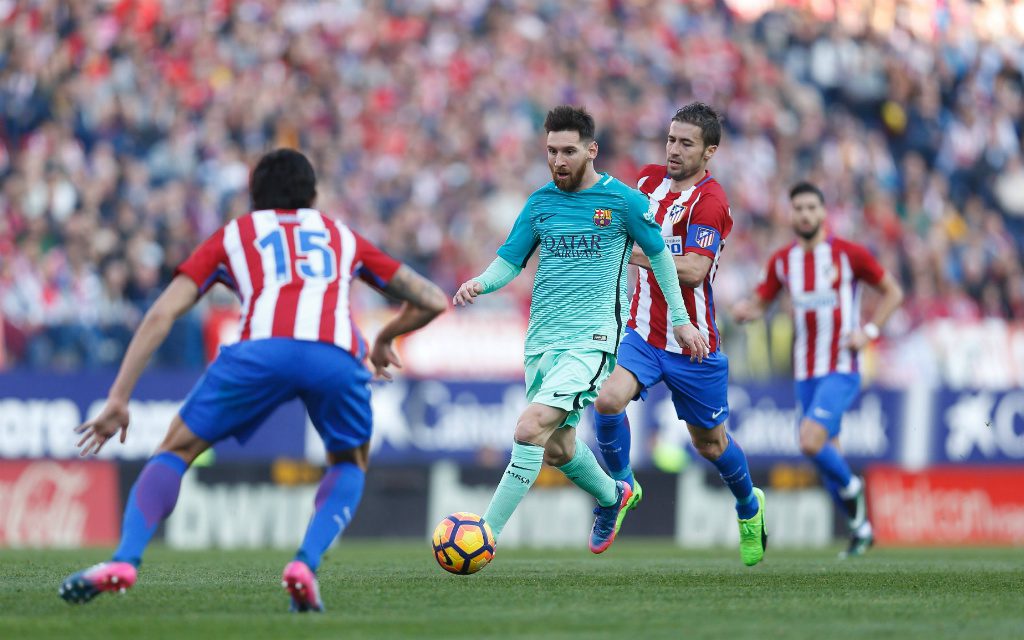 Imago/AFLOSPORT: Hauptaufgabe von Atleticos Defensive um Kapitän Gabi (2. v. r.) dürft es wieder sein, Lionel Messi zu stoppen.
