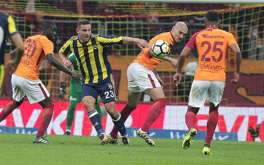 Fenerbahce - Galatasaray: Viktor Janssen fehlt im Sturm von Fenerbahce.