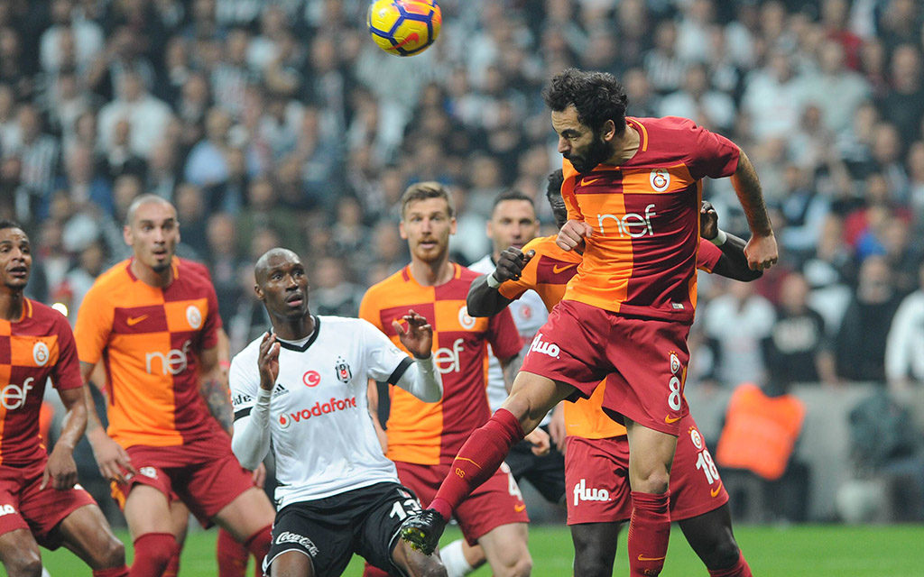 Galatasaray - Besiktas: Trotz Selcuk-Kopfball gewann Besiktas das Hinspiel mit 3:0 im heimischen Stadion.