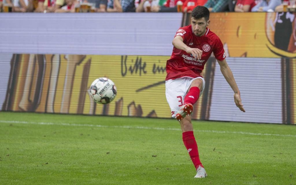 Aaron Martin im Spiel zwischen dem FSV Mainz und dem FC Augsburg.