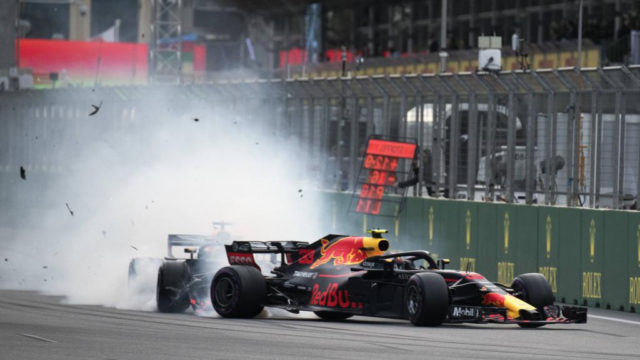 Baku 2018, die Red Bulls killen sich gegenseitig, Vettel verlor die Pole duch einen Verbremser.