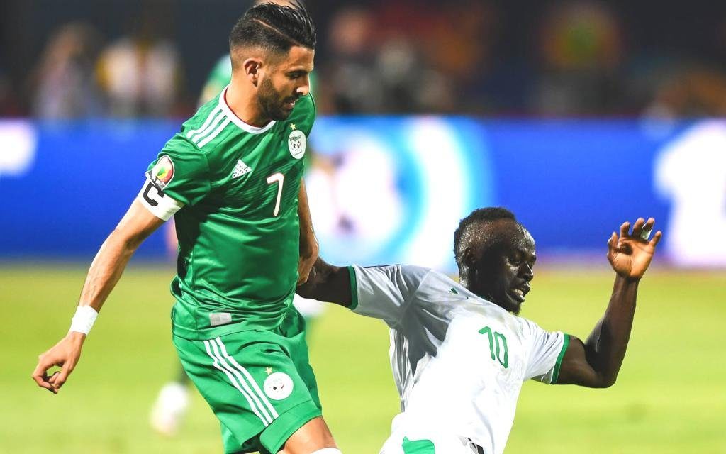 Algerien mit Mahrez gegen Mané mit dem Senegal