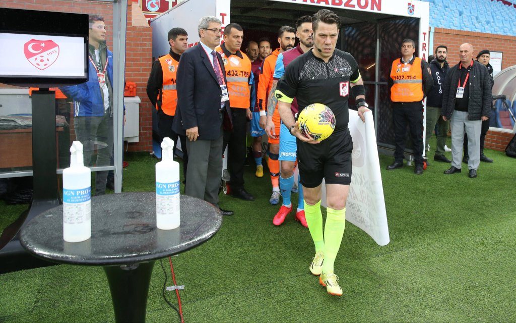 Mit Desinfektionsmittel gegen Corona schon Anfang März: Trabzonspor und Co.