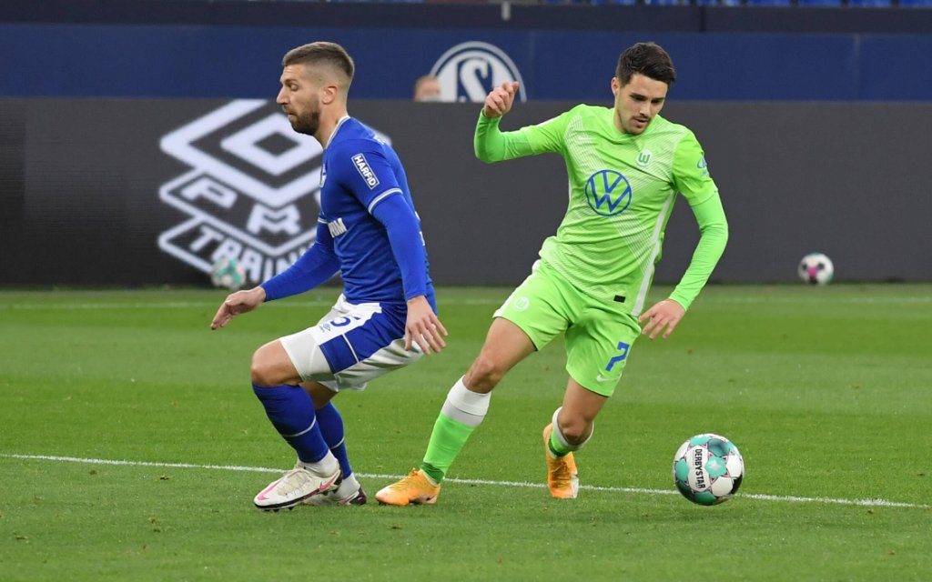 1. BUNDESLIGA FC SCHALKE 04 - VFL WOLFSBURG Matija Nastasic FC Schalke 04, Josip Brekalo VfL Wolfsburg, v.li.