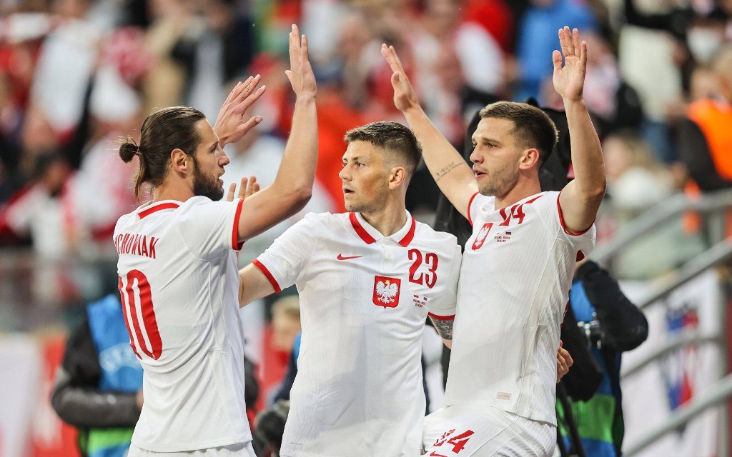 Polen jubelt im Freundschaftsspiel gegen Russland.