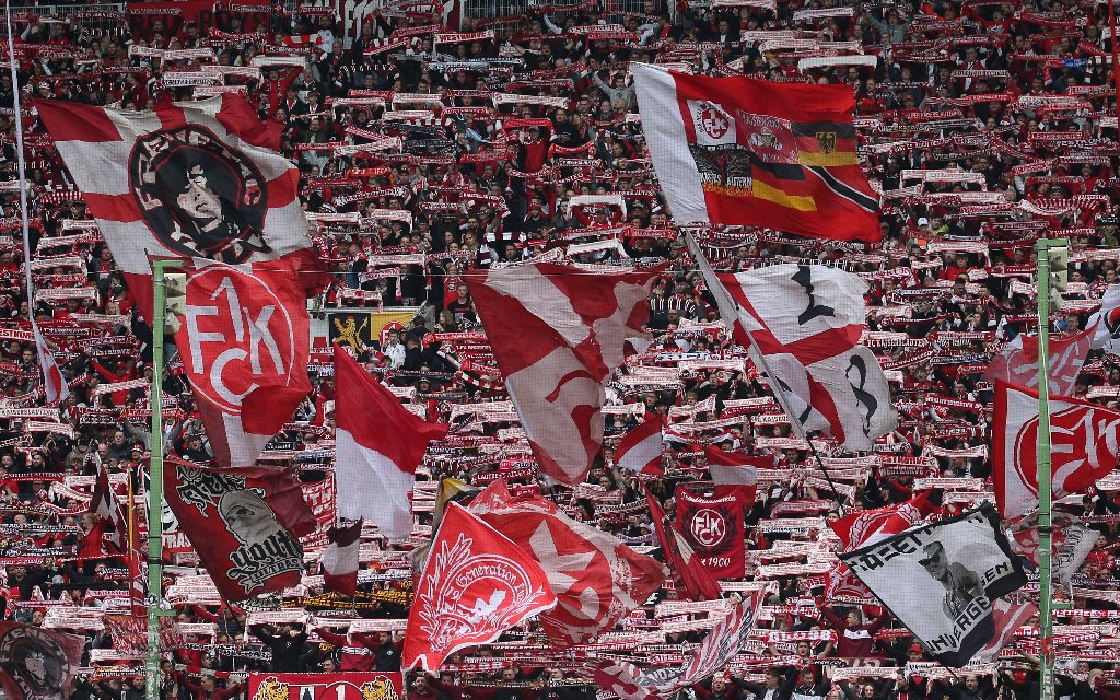 1. FC Kaiserslautern - SV Elversberg: Freitag, 18:30 Uhr