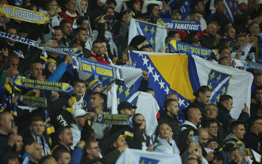 PXL_UEFA Nations League_Bosnia-Herzegovina v Montenegro Fans during Round 5 of UEFA Nations League match between Bosnia and Herzegovina and Montenegro at the Bilino Polje Stadium, in Zenica, on September 23, 2022.